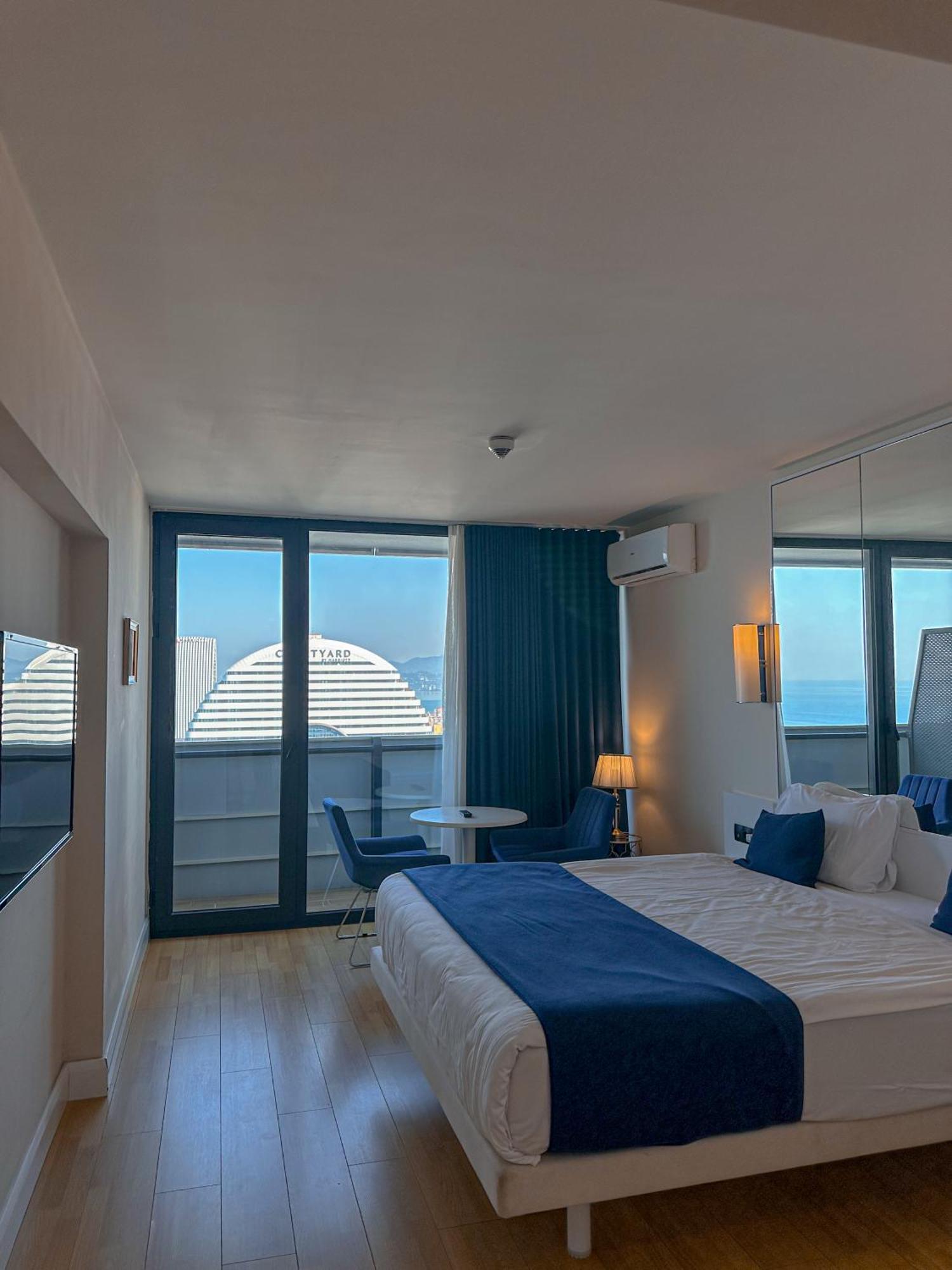 Batumi Floor40 Hotel Luaran gambar
