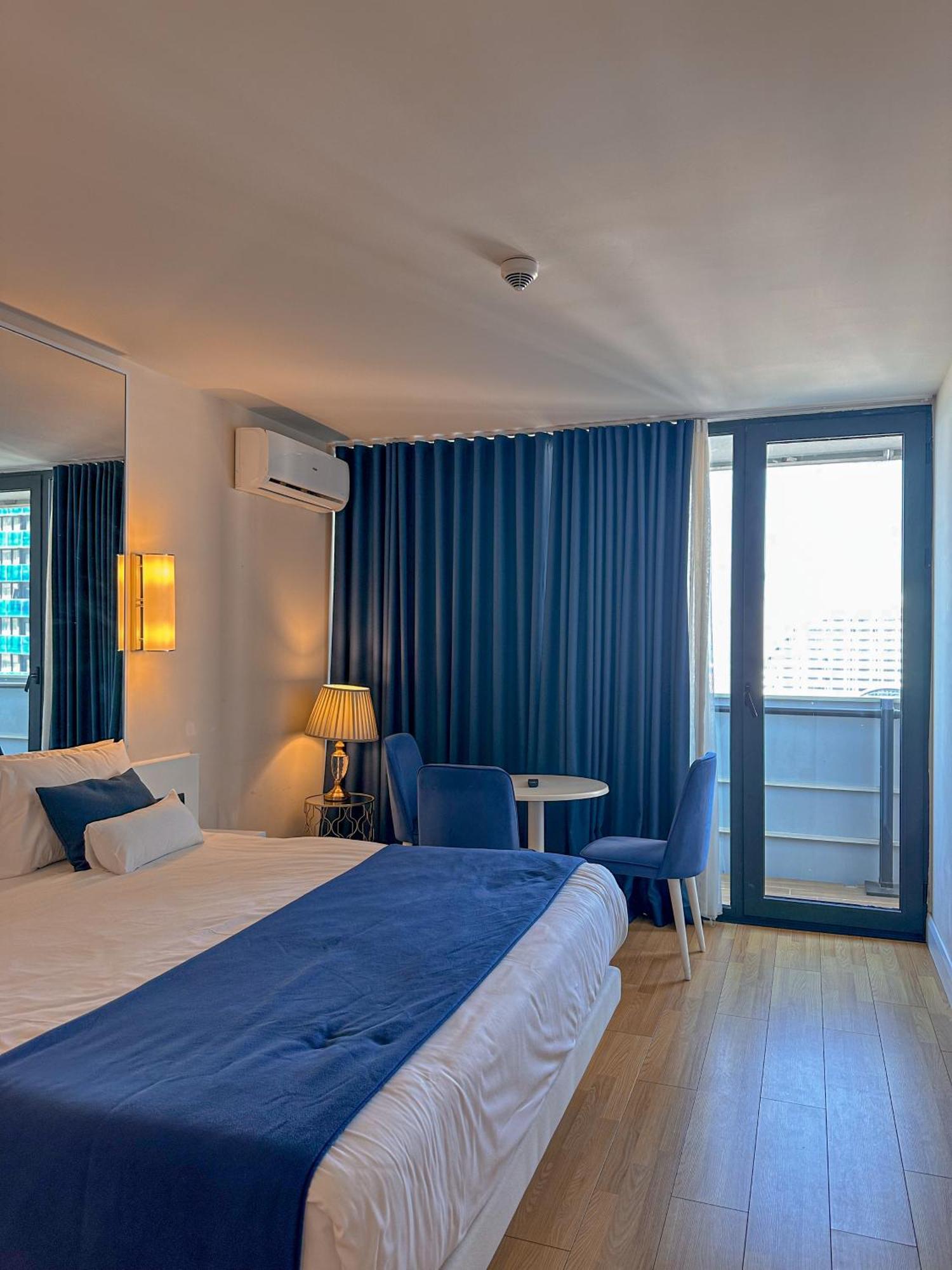 Batumi Floor40 Hotel Luaran gambar